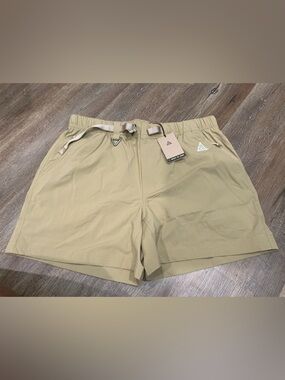 New Nike ACG Hiking Trail Shorts Loose Fit Parachute Beige FN2430-297 Mens Sz XL